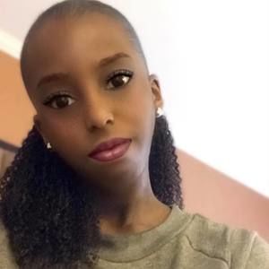 Meet your Posher, Crystal